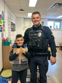 Force policière de Bathurst : programme Adopte un policier