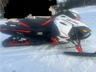 Une motoneige a été volée à Lamèque